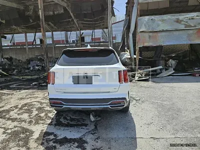 Photo 1 of 10: 2023 Kia Sorento Hybrid (4th Generation) — Korean insurance auction