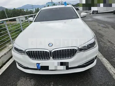 Photo 1 of 14: 2018 BMW 530i Luxury Line Plus — Korean insurance auction