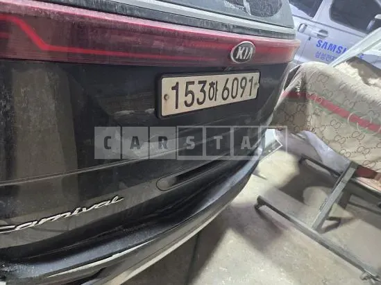 Photo 2 of 21: 2021 Kia Carnival — Korean insurance auction