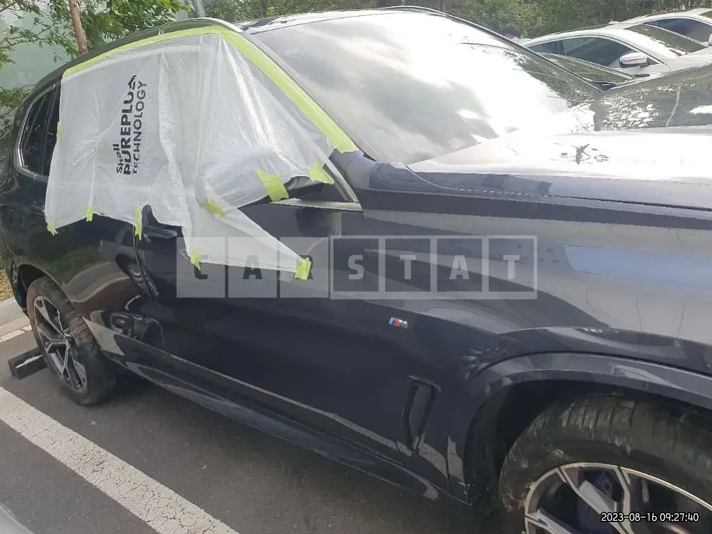 Photo 2 of 9: 2022 BMW X5 xDrive 30d, VIN WBAJU8108N9N38418 — Korean insurance auction