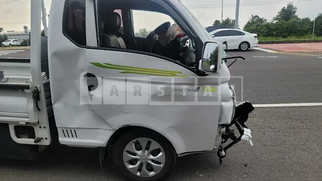 Photo 2 of 5: 2020 Ravon Hyundai Potter 2 Institutes, VIN KMFZCZ7NFLU000778 — Korean insurance auction