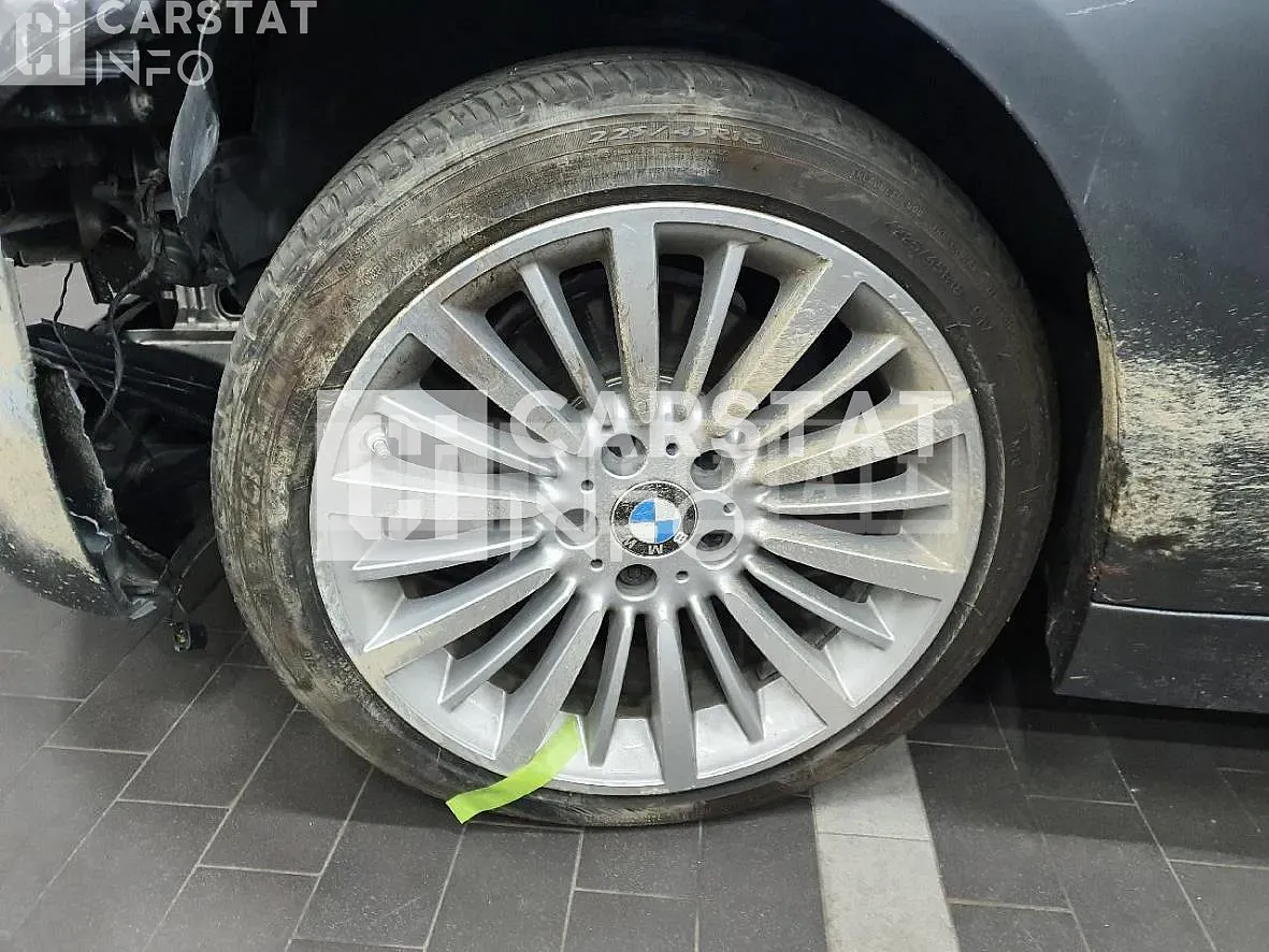Photo 2 of 16: 2015 BMW 320d, VIN WBA8C5109GK463515 — Korean insurance auction