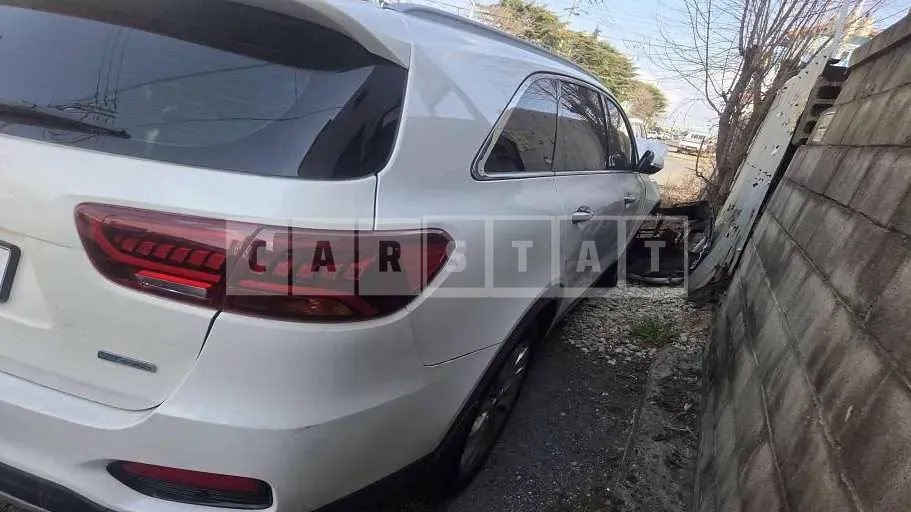 Photo 2 of 34: 2018 Kia Sorento — Korean insurance auction