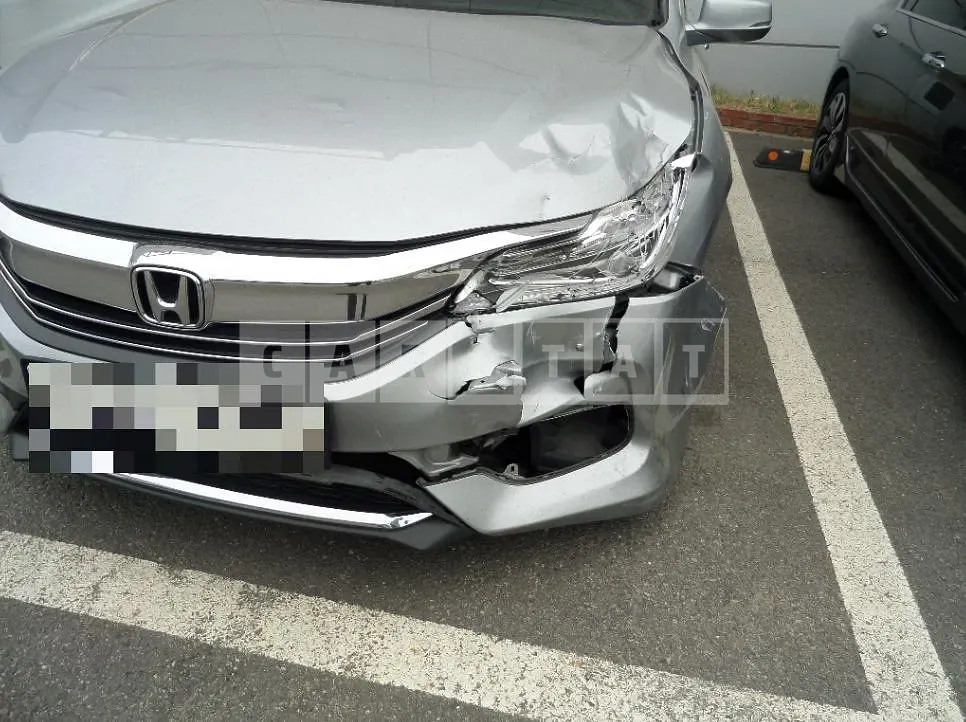 Photo 2 of 5: 2016 Honda Accord, VIN 1HGCR2680GA511824 — Korean insurance auction