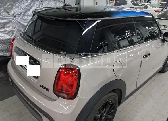 Photo 2 of 35: 2022 MINI Cooper, VIN WMW41DH01N2P98317 — Korean insurance auction