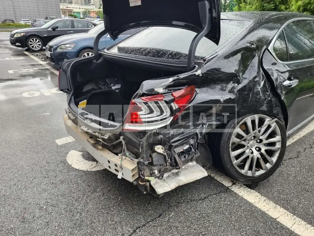 Photo 2 of 28: 2015 Lexus LS600HL — Korean insurance auction