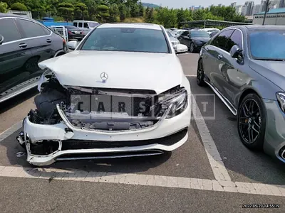 Photo 1 of 11: 2019 Mercedes-Benz E220 d 4Matic, VIN WDDZF0FB4KA614910 — Korean insurance auction
