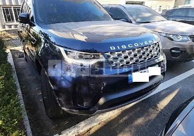 2022 Landrover Discovery D250