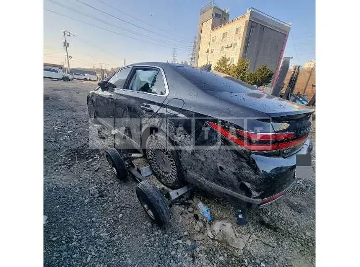 Photo 2 of 11: 2019 Genesis G90 — Korean insurance auction