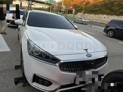 Photo 1 of 11: 2014 Kia K5 2.0 (LPI) — Korean insurance auction