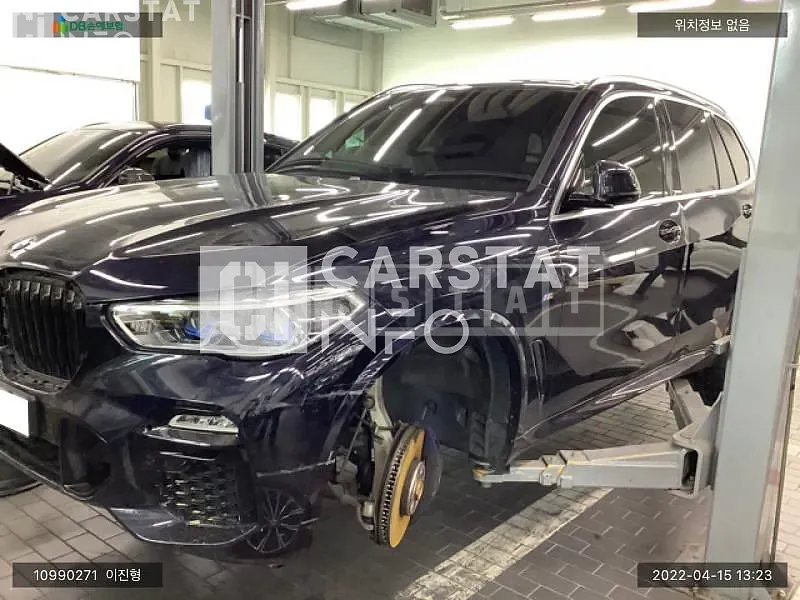 Photo 2 of 13: 2021 BMW X5 xDrive 30d, VIN WBAJU8104M9H82066 — Korean insurance auction