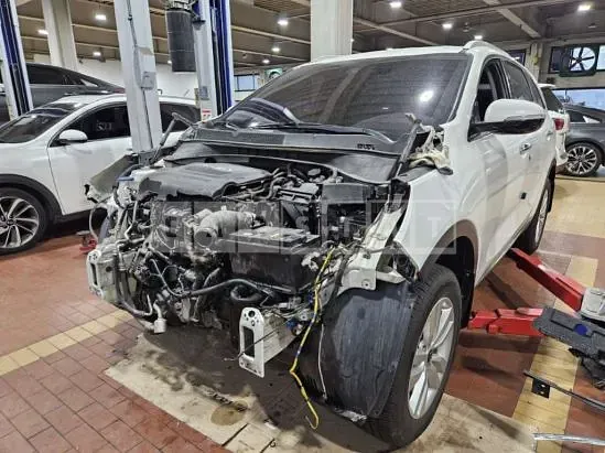 Photo 2 of 38: 2017 Kia Sorento, VIN KNAPS81ABHA335814 — Korean insurance auction