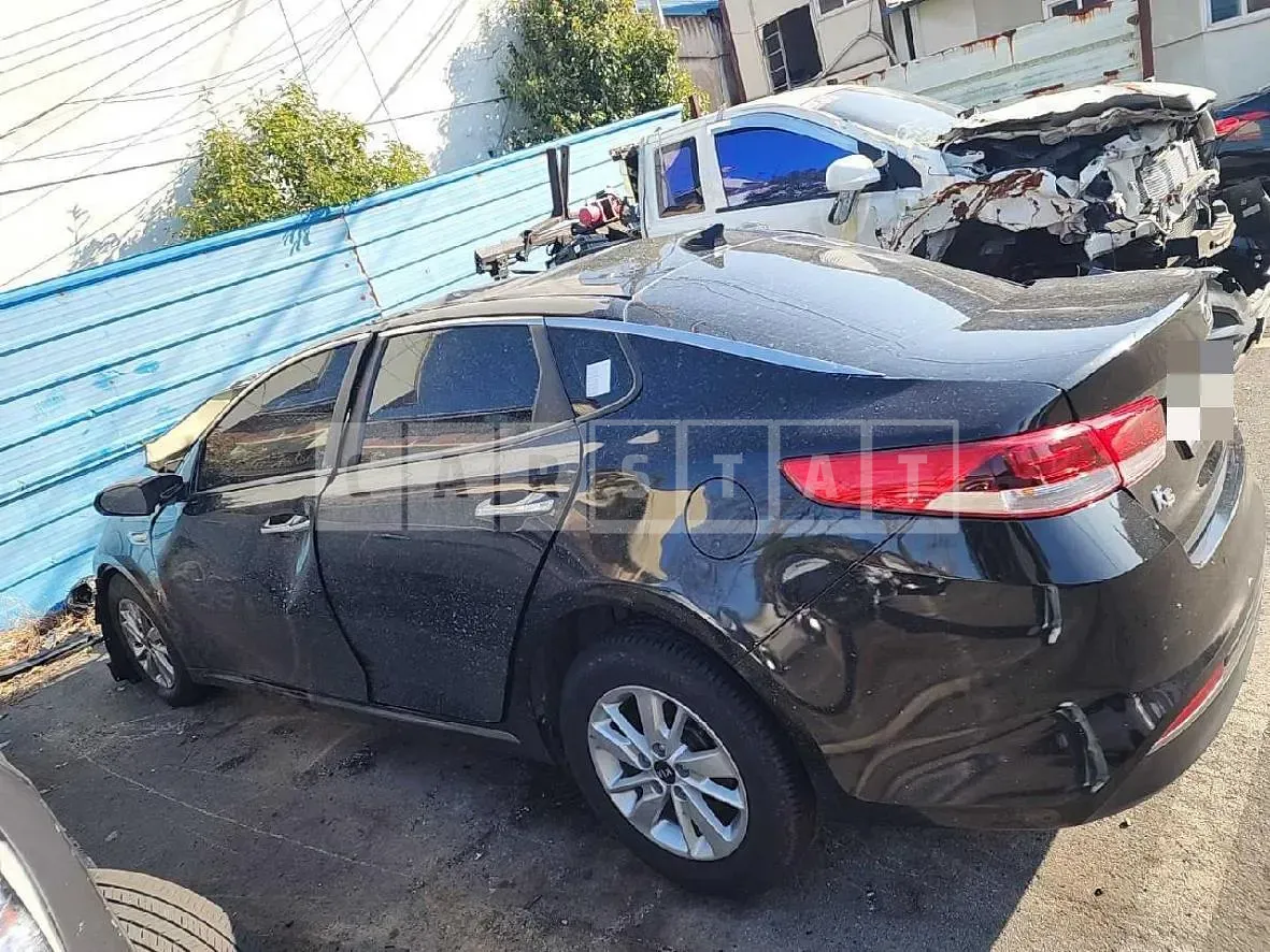 Photo 2 of 8: 2016 Kia K5 LPG — Korean insurance auction