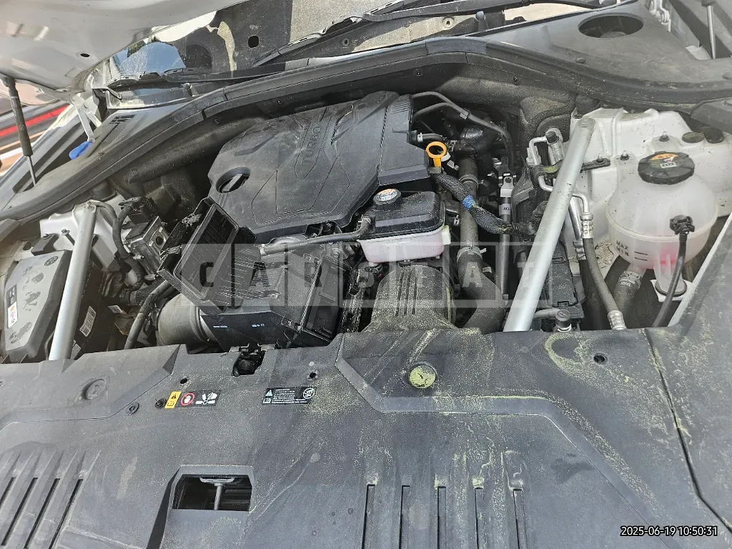 Photo 2 of 26: 2023 Genesis GV70 AWD — Korean insurance auction