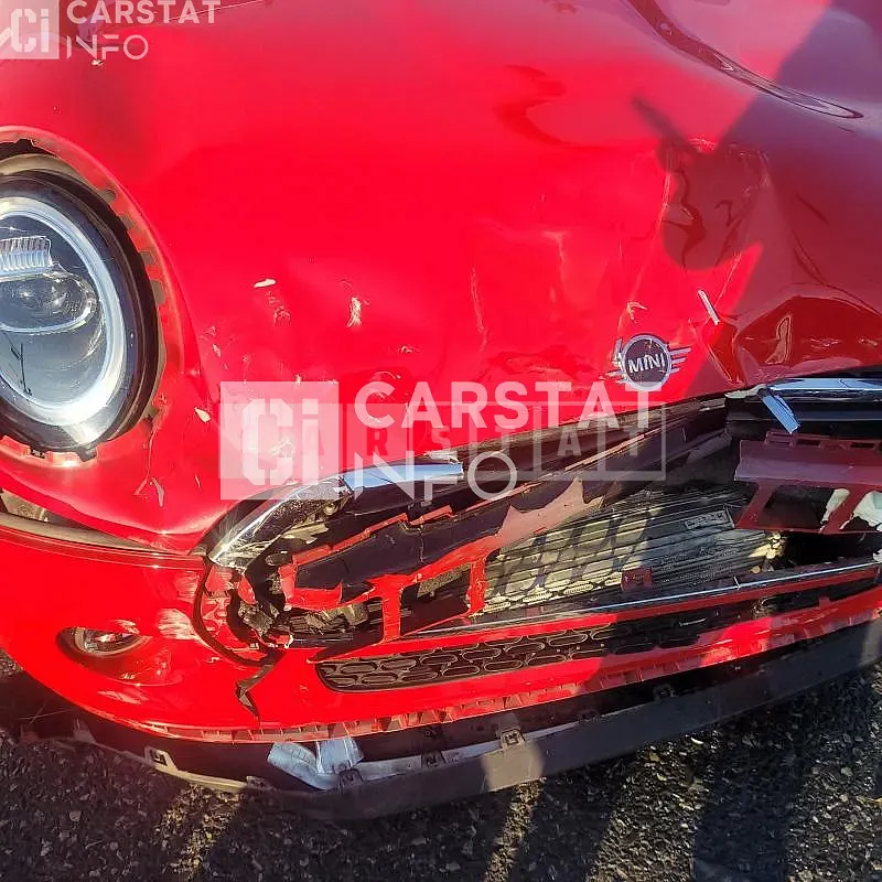 Photo 2 of 30: 2021 MINI Cooper (5), VIN WMWXV7109M2N87068 — Korean insurance auction