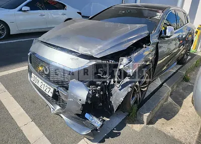 Photo 1 of 19: 2017 Infiniti Q30, VIN SJKCH53EXHA047744 — Korean insurance auction