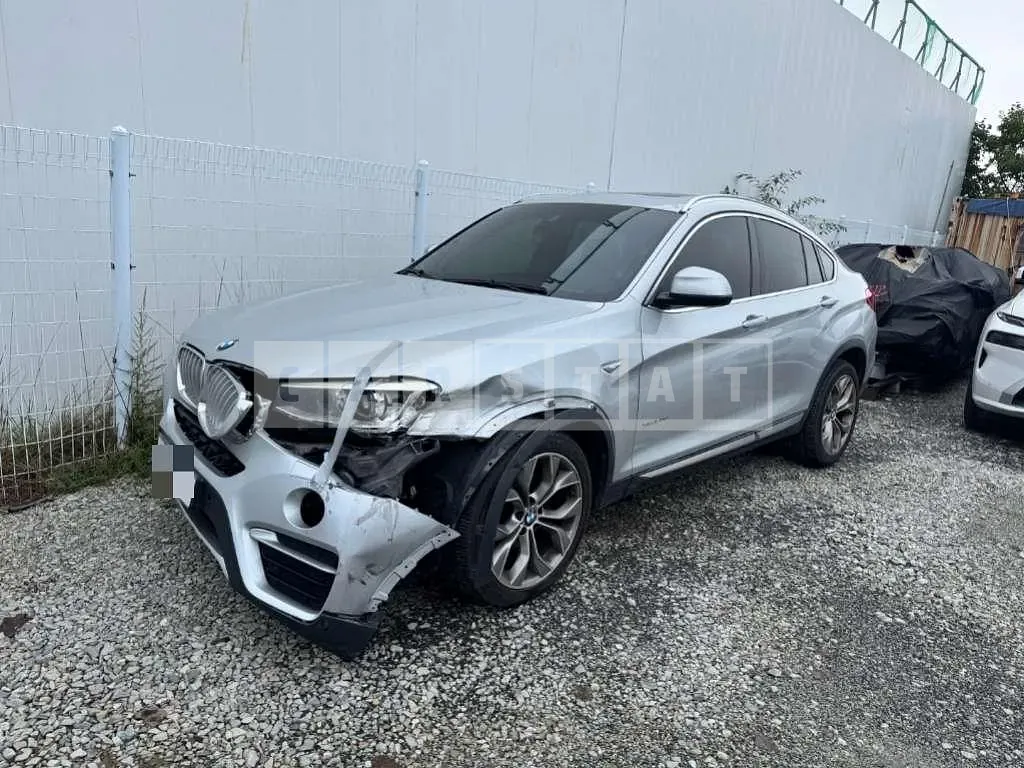 Photo 2 of 10: 2015 BMW X4 xDrive20d — Korean insurance auction