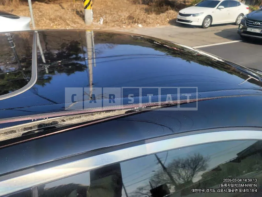 Photo 2 of 12: 2019 Mercedes-Benz E220 d, VIN WDDZF0EBXKA616291 — Korean insurance auction