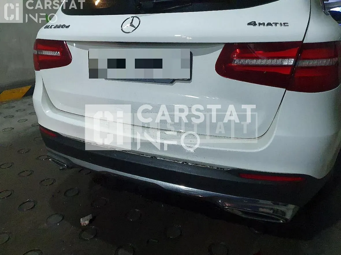 Photo 2 of 8: 2018 Mercedes-Benz GLC220d 4Matic, VIN WDC0G0FB4JF446231 — Korean insurance auction