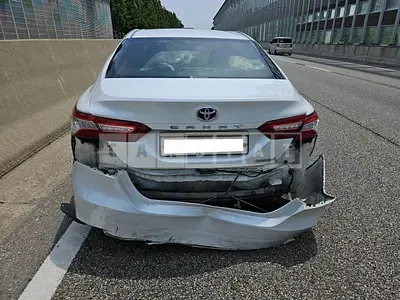 Photo 1 of 7: 2017 Toyota Camry Hybrid, VIN JTNB21HK5J3000196 — Korean insurance auction