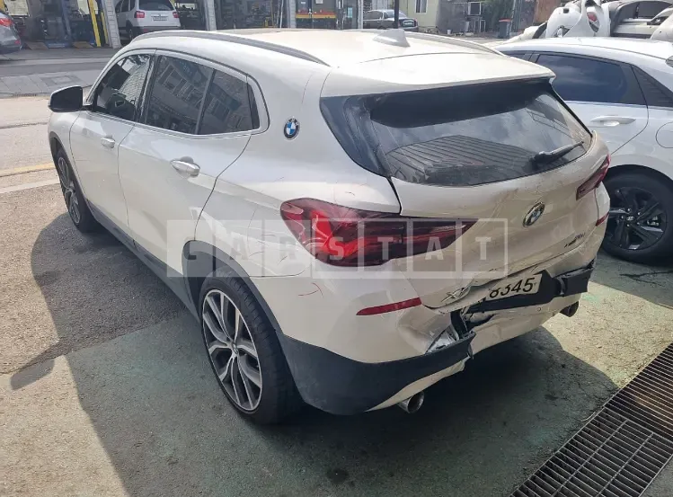 Photo 2 of 37: 2021 BMW X2 xDrive20i, VIN WBA11DF09M5T11836 — Korean insurance auction