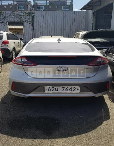 Photo 1 of 24: 2017 Hyundai Modern Ionic Electric, VIN KMHC851HFHU000759 — Korean insurance auction