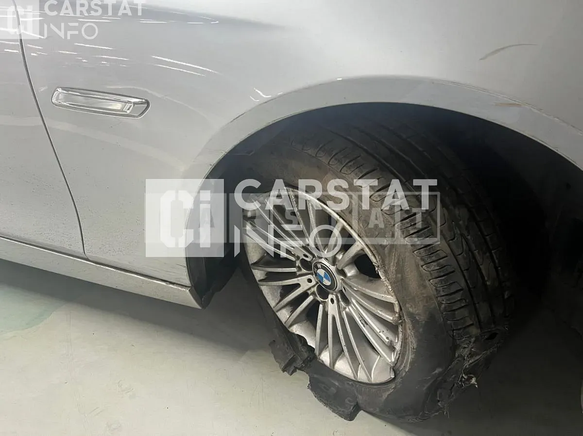 Photo 2 of 34: 2014 BMW 520d — Korean insurance auction