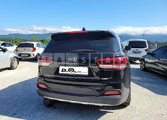 Photo 2 of 10: 2016 Kia Sorento, VIN KNAPK81ABGA132705 — Korean insurance auction