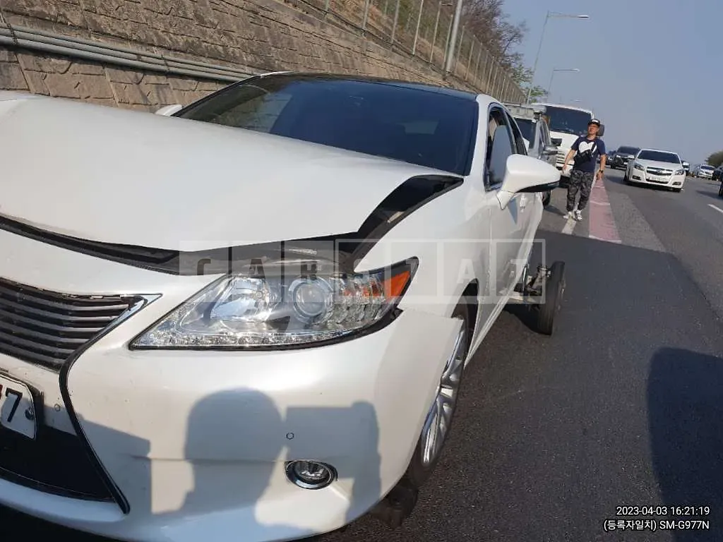 Photo 2 of 14: 2015 Lexus Es 350, VIN JTHBK1GG8F2192615 — Korean insurance auction
