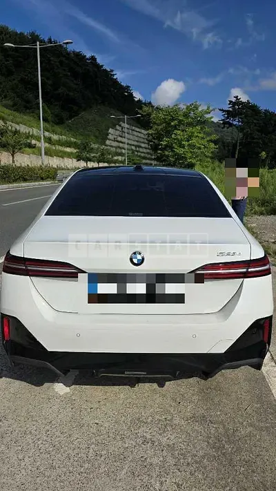 2025 BMW 523d