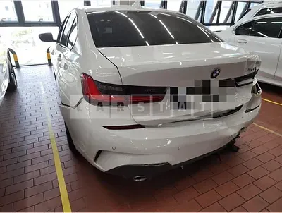 Photo 1 of 18: 2020 BMW 320i — Korean insurance auction