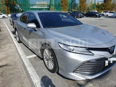 Photo 1 of 8: 2017 Toyota Camry Hybrid — Korean insurance auction