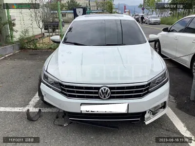 Photo 1 of 13: 2018 Volkswagen Passat 2.0 TSI, VIN 1VWZZZA3ZJC051905 — Korean insurance auction