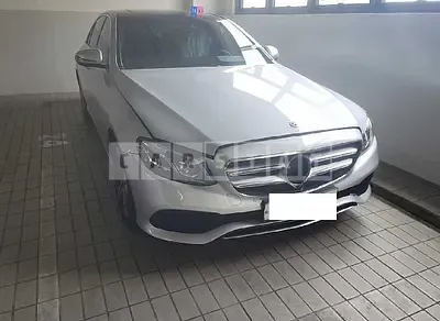 Photo 1 of 12: 2017 Mercedes-Benz E300 4Matic — Korean insurance auction