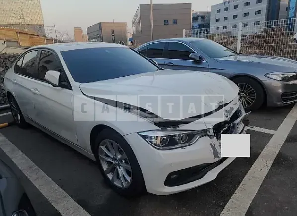 Photo 2 of 9: 2018 BMW 320d, VIN WBA8C5107JA074871 — Korean insurance auction