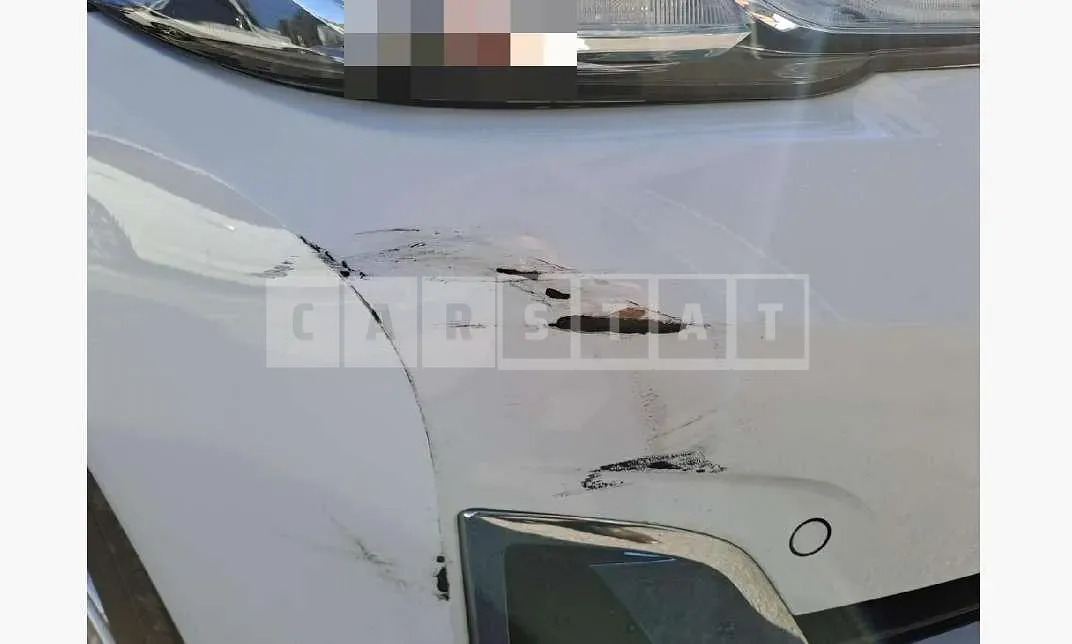 Photo 2 of 2: 2022 BMW (parts) 523d Headlamp — Korean insurance auction