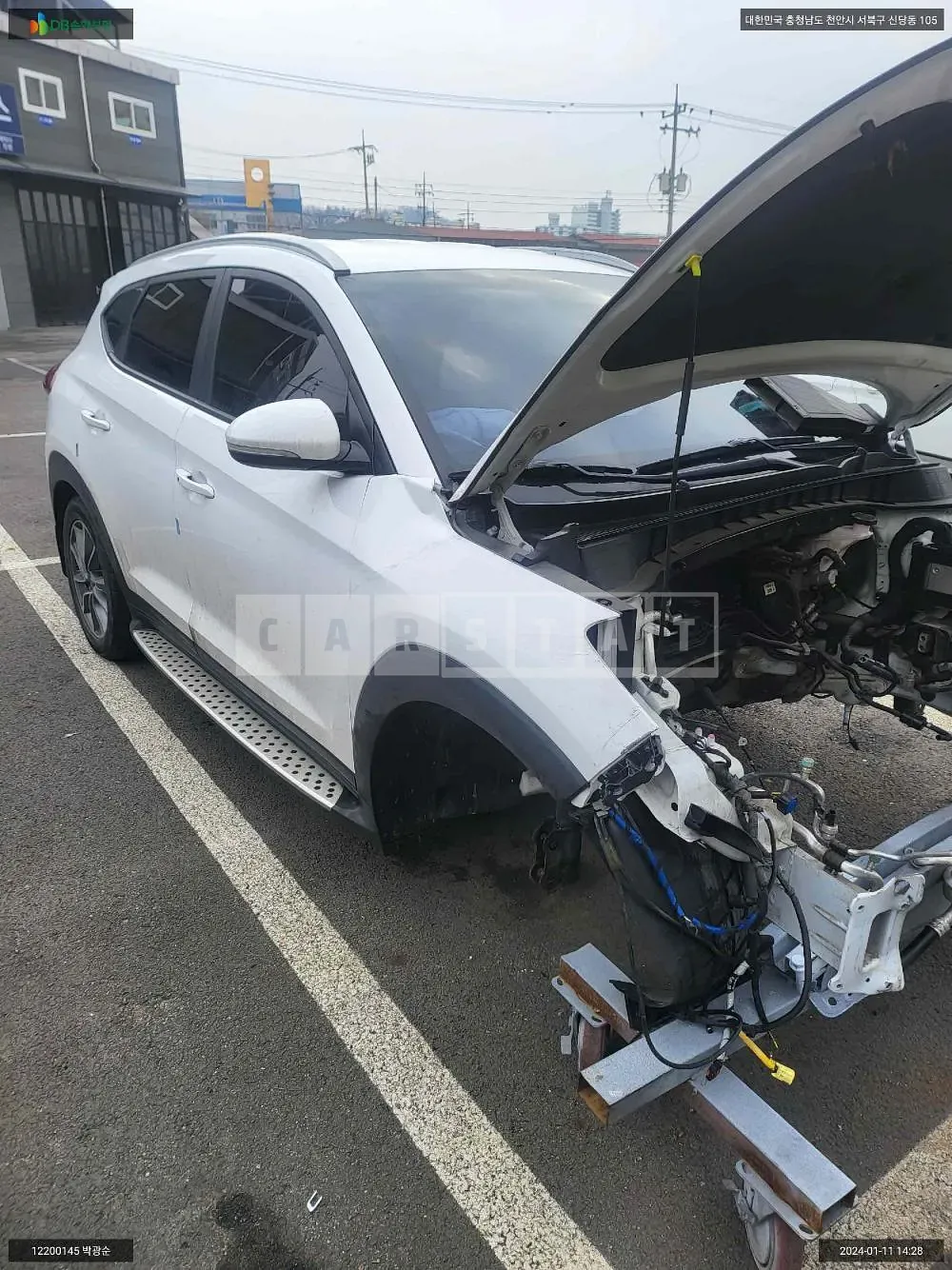 Photo 2 of 20: 2017 Hyundai Tucson, VIN KMHJ3812GJU591112 — Korean insurance auction
