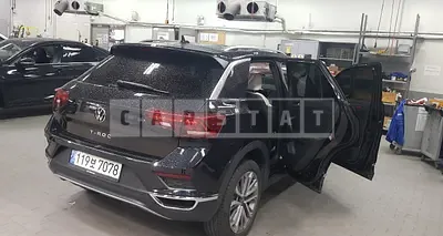Photo 1 of 10: 2022 Volkswagen T-Roc 2.0 TDI, VIN WVGZZZA1ZNV022489 — Korean insurance auction