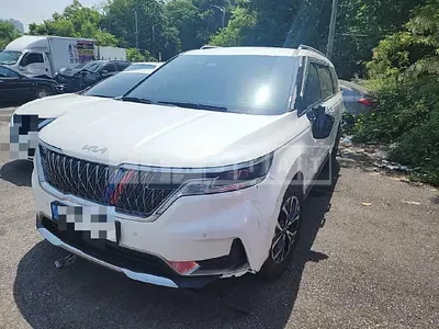 Photo 1 of 52: 2023 Kia Carnivals — Korean insurance auction