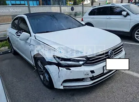 Photo 2 of 19: 2018 Volkswagen Passat GT 2.0TDI, VIN WVWZZZ3CZJE179071 — Korean insurance auction