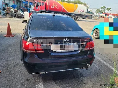 Photo 1 of 19: 2015 Mercedes-Benz E250 BlueTec 4Matic — Korean insurance auction