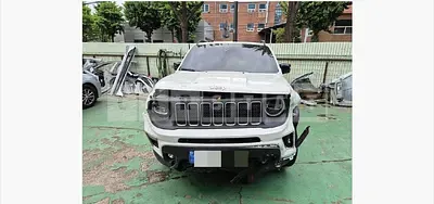 Photo 1 of 12: 2023 Jeep Zip Renegade 1.3 FWD — Korean insurance auction