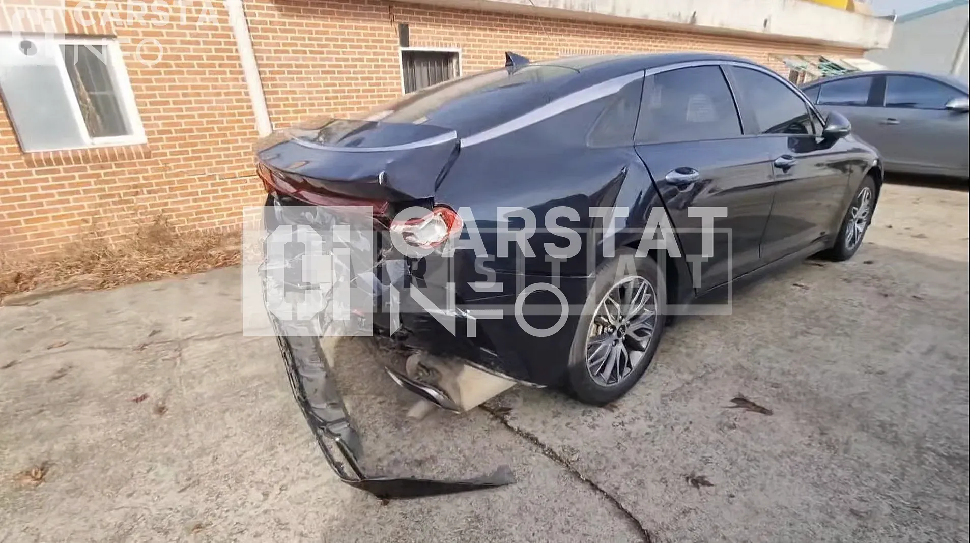 Photo 2 of 6: 2020 Kia K5, VIN KNAG241ABLA007933 — Korean insurance auction