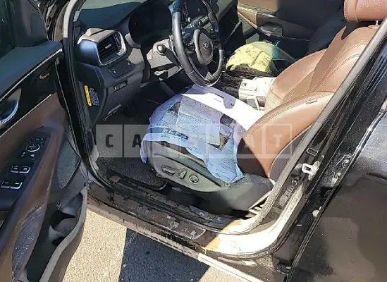 Photo 2 of 8: 2017 Kia Sorento, VIN KNAPH81BDHA278164 — Korean insurance auction