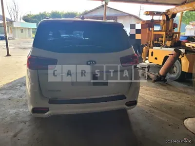 Photo 1 of 9: 2018 Kia Carnivals, VIN KNAME81ABKS491332 — Korean insurance auction
