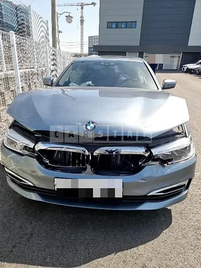 Photo 1 of 44: 2018 BMW 530i xDrive, VIN WBAJD9105JWC83375 — Korean insurance auction
