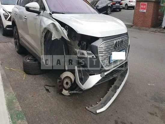 Photo 2 of 29: 2022 Audi Q4 e-tron 40, VIN WAUZZZFZ3NP044335 — Korean insurance auction