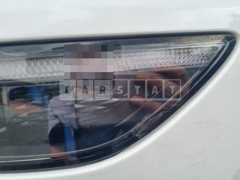 Photo 3 of 3: 2023 Genesis (parts) GV70 Headlamp — Korean insurance auction