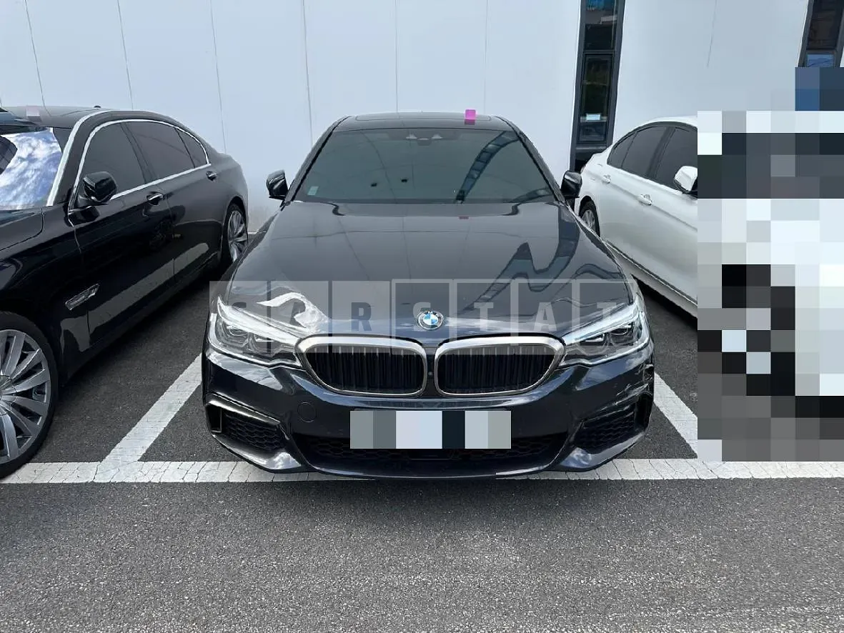 Photo 2 of 4: 2019 BMW (parts) 530i xDrive Headlamp — Korean insurance auction