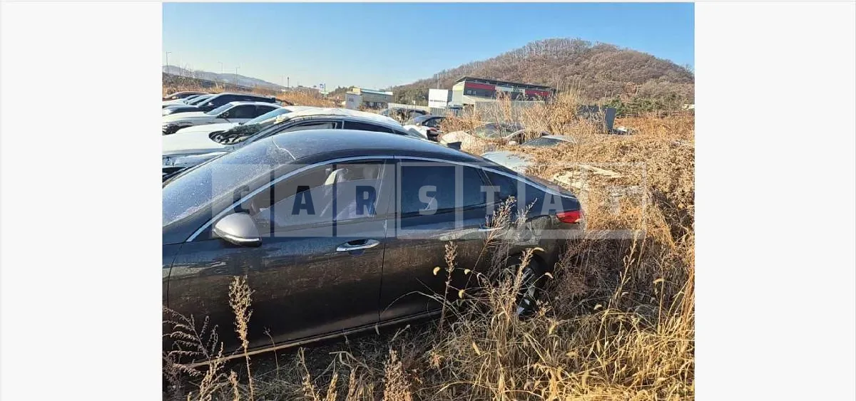 Photo 2 of 21: 2019 Kia K5 — Korean insurance auction